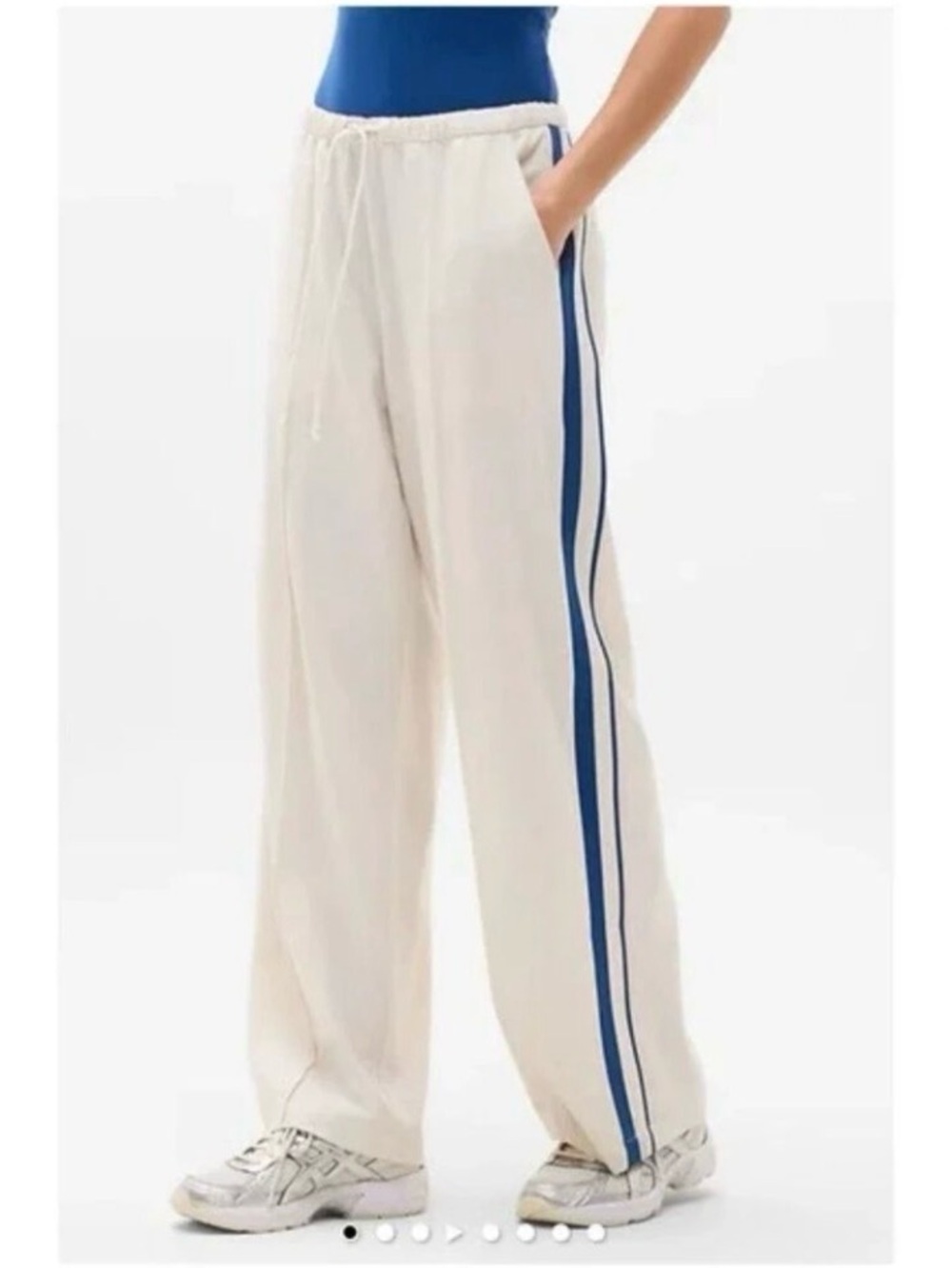 Athleta MVP Cream Wide leg blue stripe pull on pants size M
